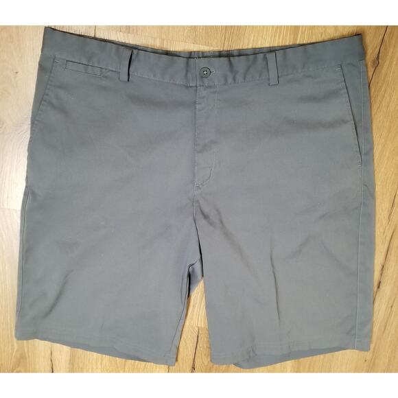 Nike Golf Standard Fit Men's Dri-Fit Gray Shorts 5 Pockets Size 38 - Picture 3 of 8